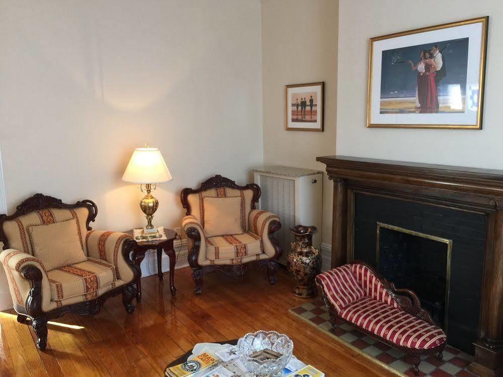 The Century House Bed And Breakfast Οττάβα Εξωτερικό φωτογραφία