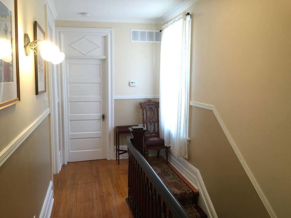 The Century House Bed And Breakfast Οττάβα Εξωτερικό φωτογραφία